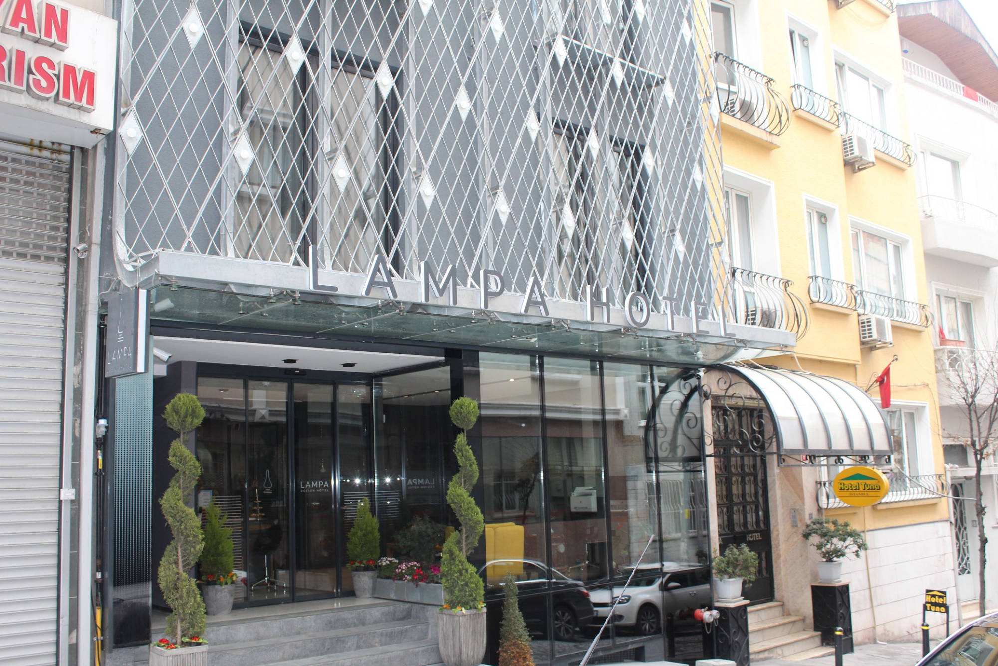 Lampa Hotel